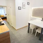 Krakowapart Zyblikiewicza