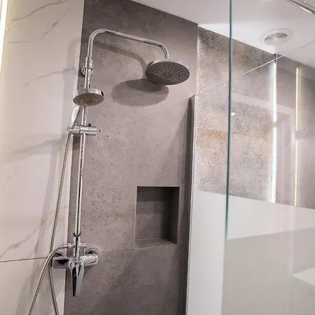 Krakowapart Zyblikiewicza * Cracovia